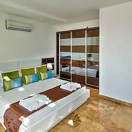 Sleeps 11 Pool Air Con Wifi Kalkan