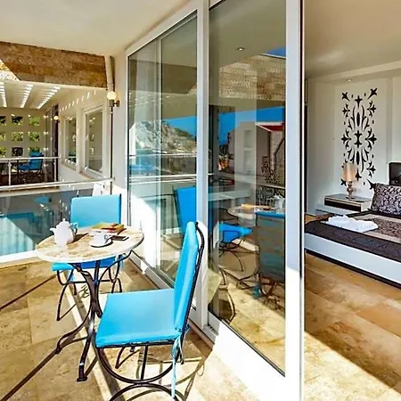 Sleeps 11 Pool Air Con Wifi Kalkan