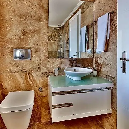 Sleeps 11 Pool Air Con Wifi Kalkan