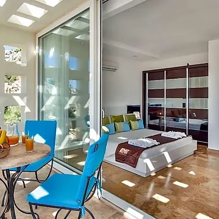 Villa Sleeps 11 Pool Air Con Wifi Kalkan